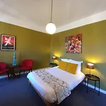 מלון Du Chateau *