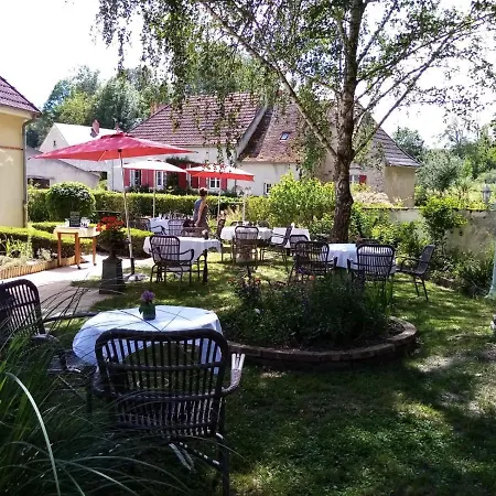 Du Chateau Hotel